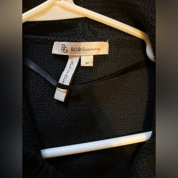 🎄3/$20‼️Black Sleeveless Cardigan Vest⭐️ - Picture 2 of 16